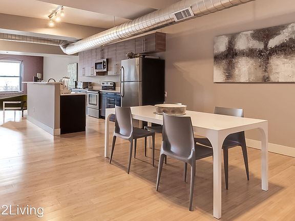 4th image of 2933 Mary St #11774716