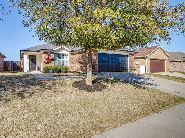 9840 Sparrow Hawk Ln, Fort Worth, TX 76108