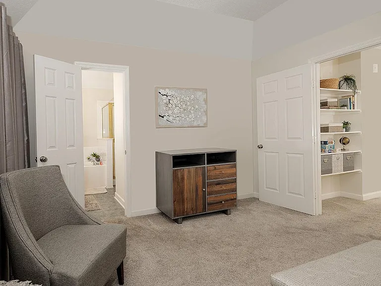 174 N Valley Oaks Cir — Photo 21