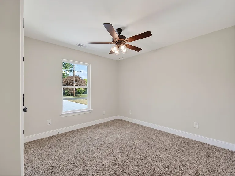 1022 W College #2 — Photo 21