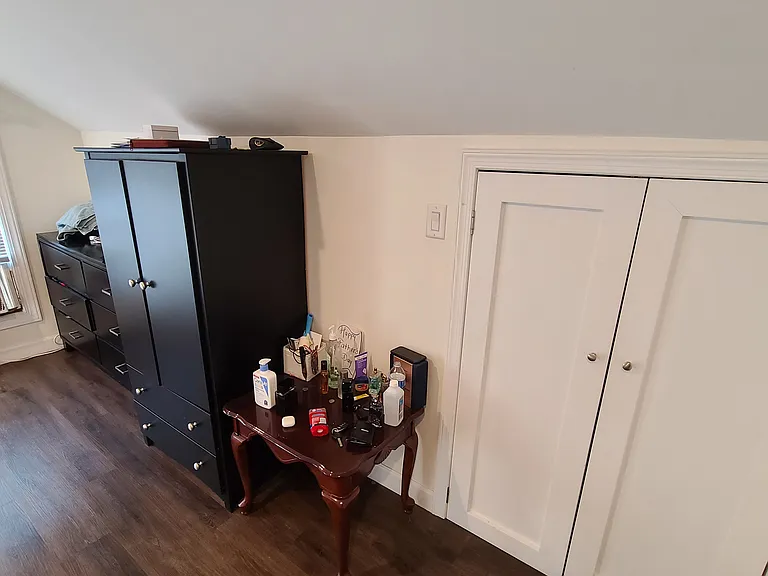 404 Henry St #2 — Photo 9