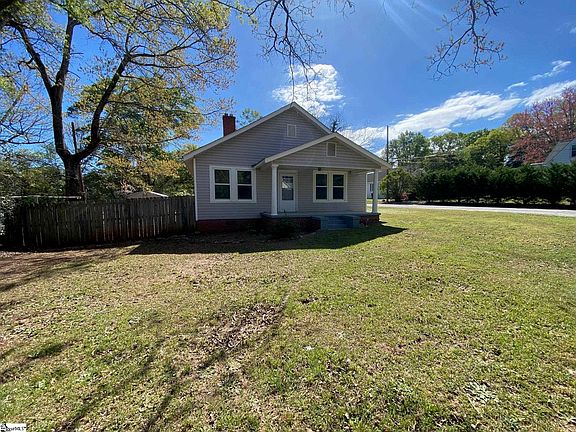 2nd image of 719 Chestnut St