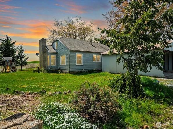 390 Road L NW, Waterville, WA 98858