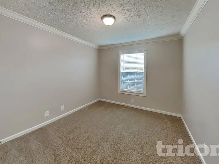 1258 Tiree Dr — Photo 13