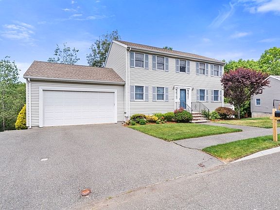 2nd image of 31 Emerald Dr