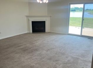 3607 Boulder Ridge Dr, Champaign, IL 61822