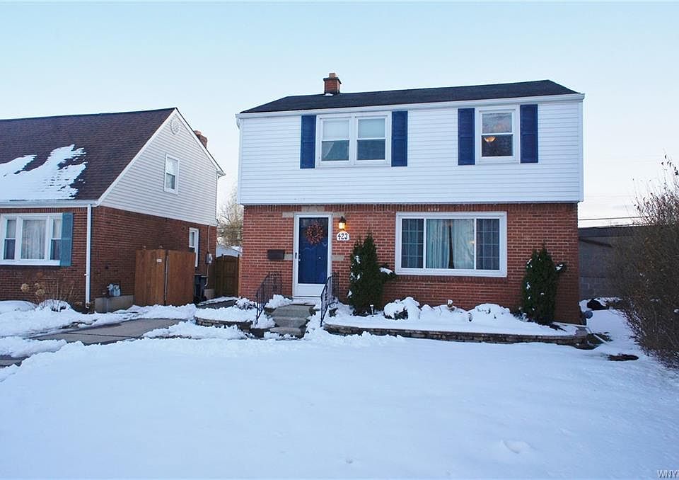 1st image of 423 Moore Ave