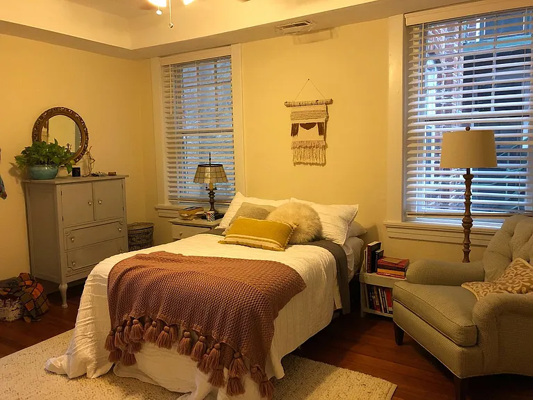 2712 Grove Avenue — Photo 4