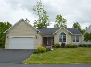 3167 Captiva Ct, Baldwinsville, NY 13027
