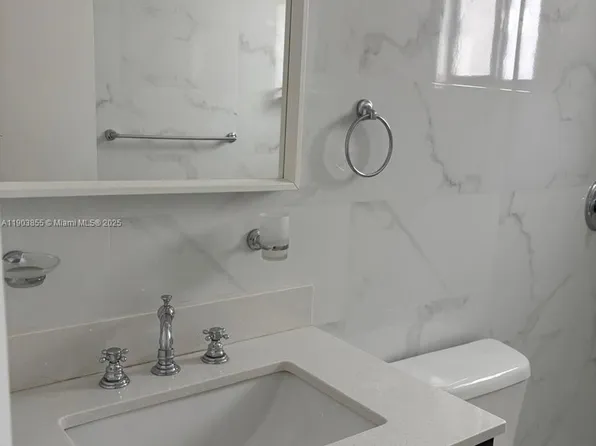 423 E 27th St #101, Hialeah, FL 33013