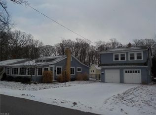 38544 Beachview Rd, Willoughby, OH 44094