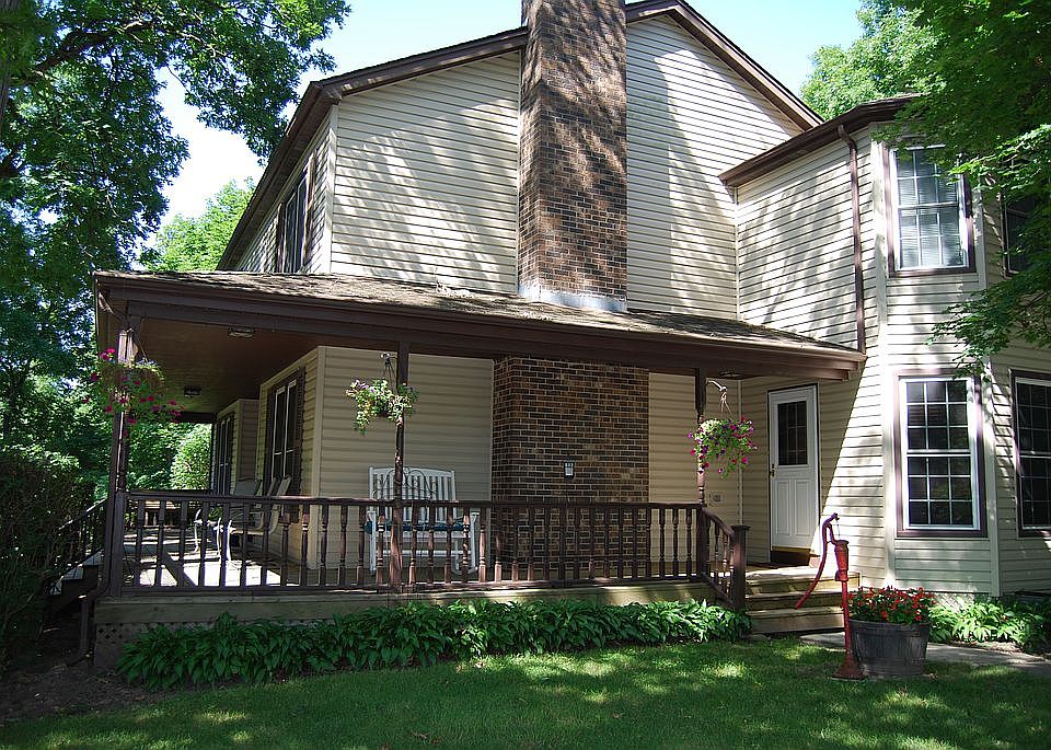 1st image of 240 Saint Andrews Dr