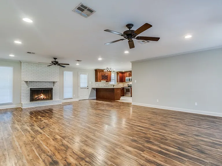 808 Tolson Rd — Photo 3