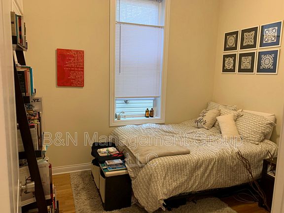 4th image of 2337 N Janssen Ave APT 3R