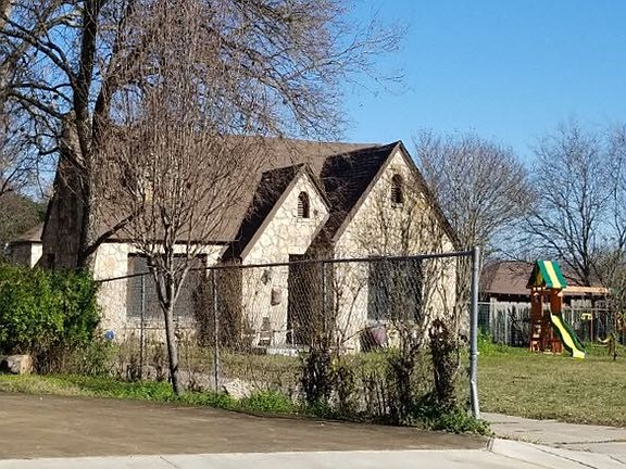 2nd image of 227 Greenlawn Dr