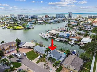 17450 2nd St E, Redington Shores, FL 33708