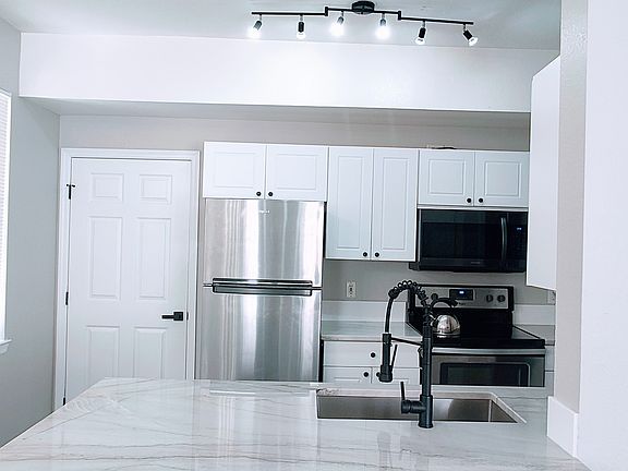 2nd image of 1757 Sophias Dr APT 108