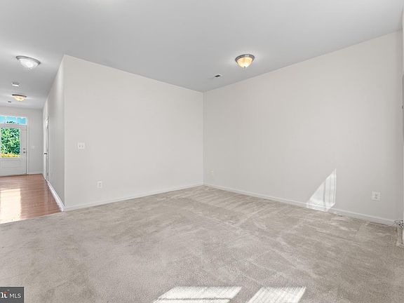 5th image of 201 Spotswood St