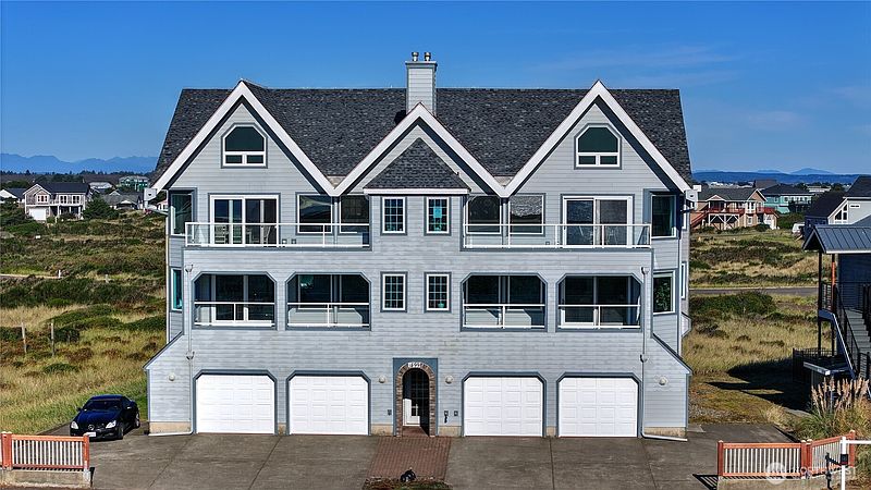 2nd image of 1599 E Ocean Shores Boulevard #3