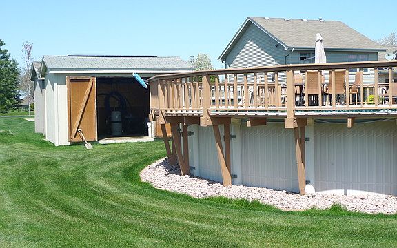 3rd image of 19498 Gray Ln
