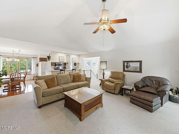 4th image of 212 Timberlake Drive