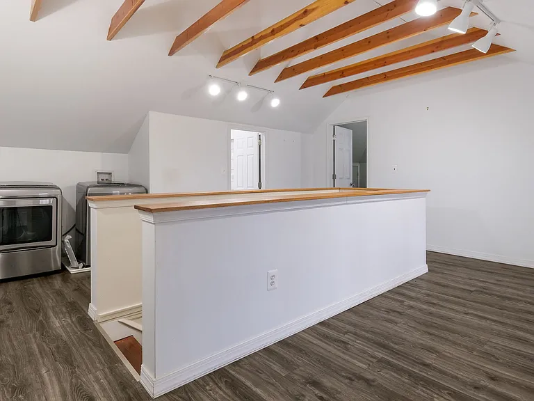 459 S Gulph Rd — Photo 17