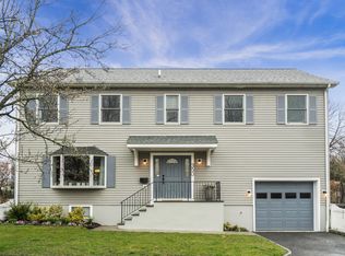 350 Midland Ave, Rye, NY 10580