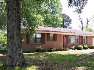 1706 Buena Vista Cir SE, Decatur, AL 35601