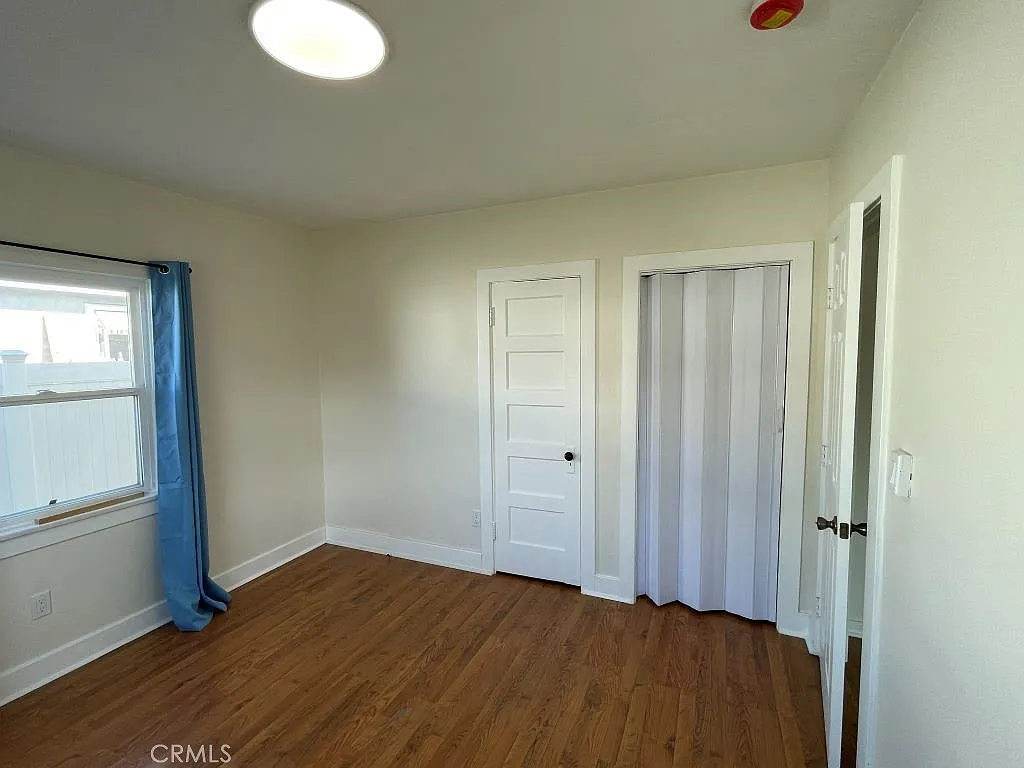 2 bed, 950 sqft, $3,200 — Photo 4