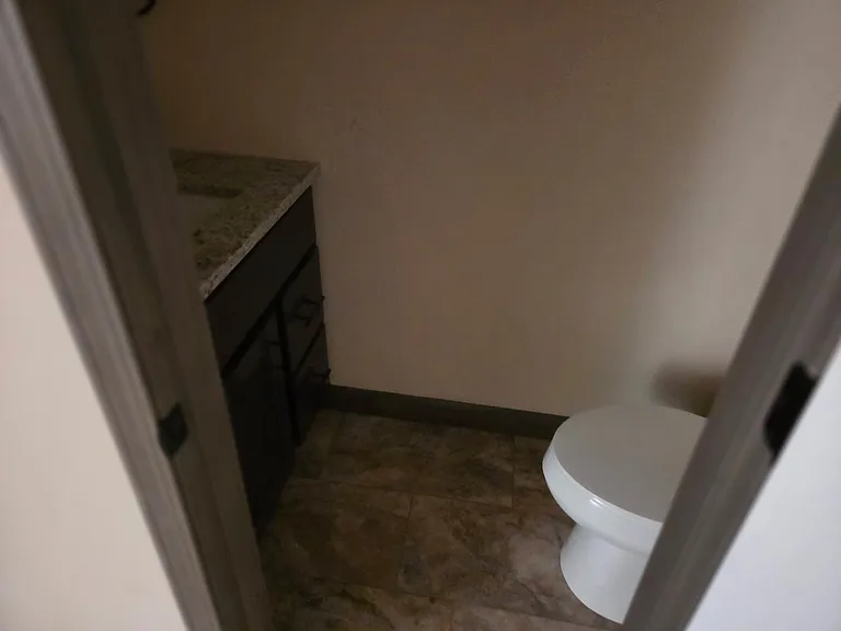 526 Gillham St — Photo 10