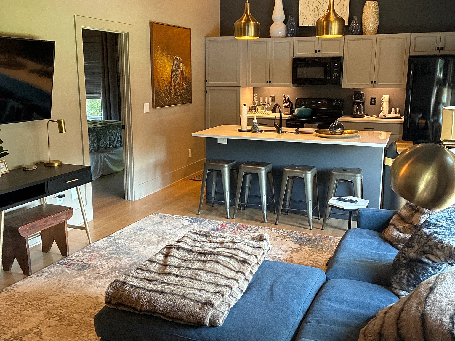 2603 Belcourt Ave — Photo 3