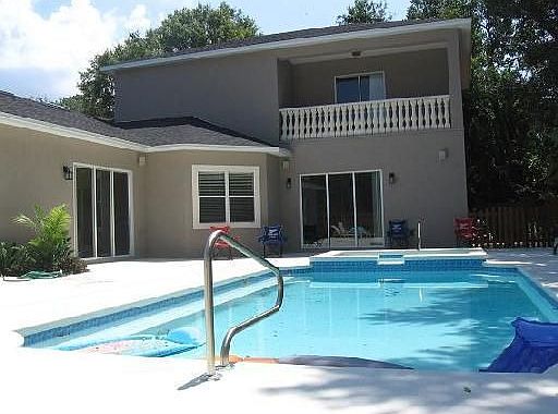 4th image of 4020 W Palmira Ave