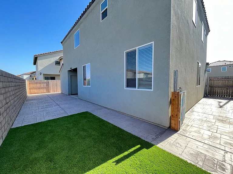 307 Ninos Dr — Photo 27