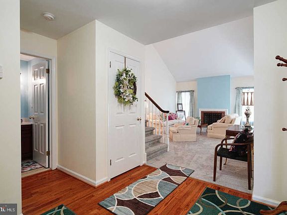 4th image of 323 Bangor Ln