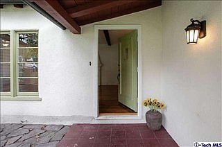 5th image of 938 Dolores Dr