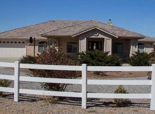 9620 Smith Rd, Phelan, CA 92371