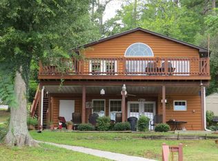 1479 Ridgemore Dr, Toccoa, GA 30577