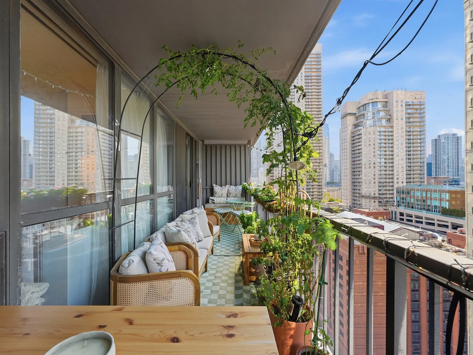 1 bed, 765 sqft, $2,250 — Photo 1