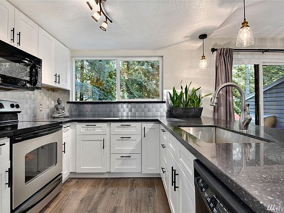 4th image of 10127 NE 124th Pl #506