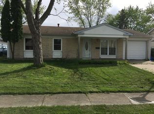 607 Pleasant Pl, Streamwood, IL