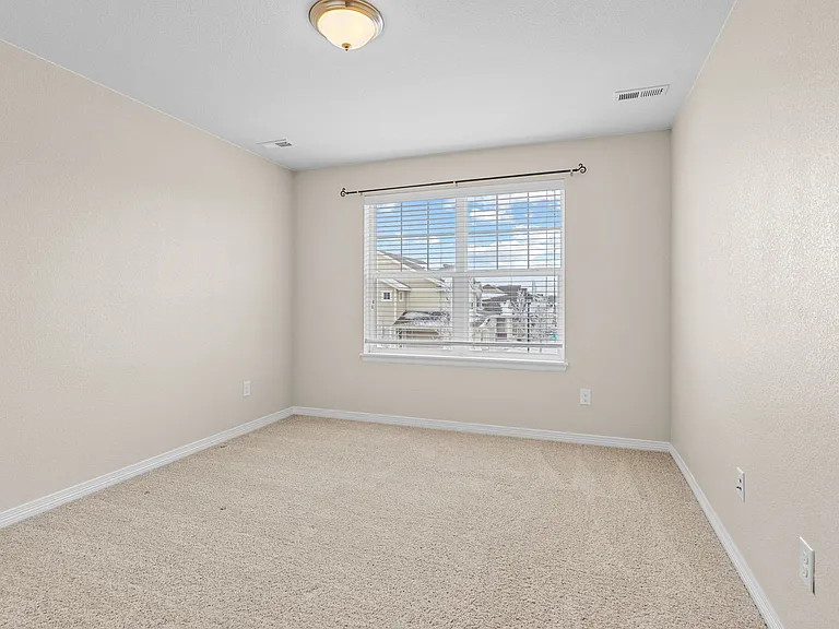 22898 E Saratoga Pl — Photo 35