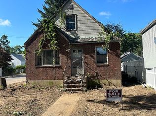 246-03 86th Rd, Bellerose, NY 11426