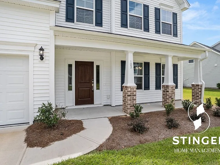 103 Grange Ln — Photo 3