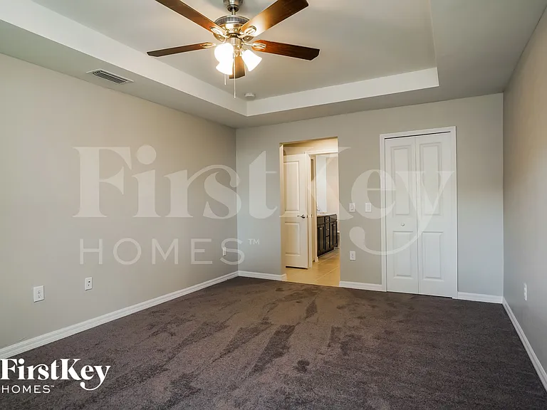 9025 Irving Rd — Photo 8