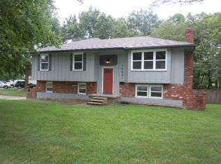 12901 Byars Rd, Grandview, MO 64030