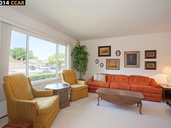 2nd image of 3109 Ponderosa Way