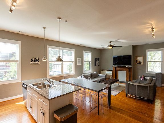 2nd image of 2028 W Cary St APT 6