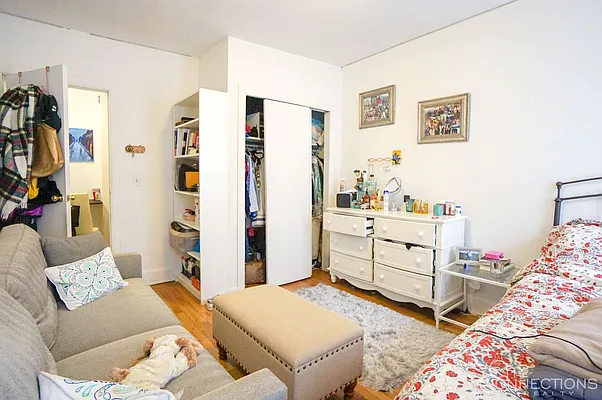 Rented by City Connections Realty | media 20