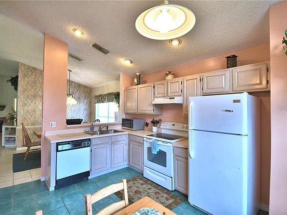 3rd image of 125 Allison Ave