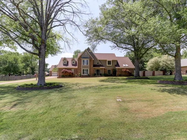 3275 Bruton Parish Dr, Memphis, TN 38133